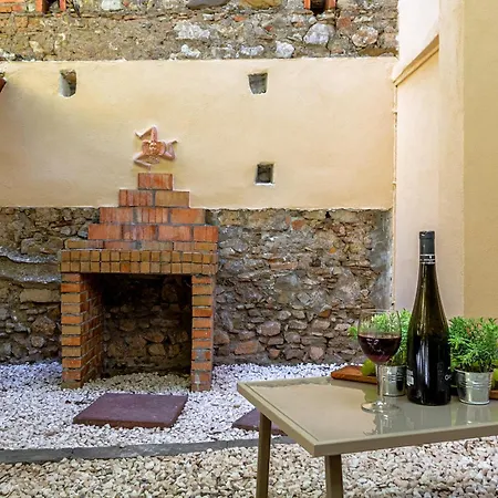 Eidos דירה טאורמינה